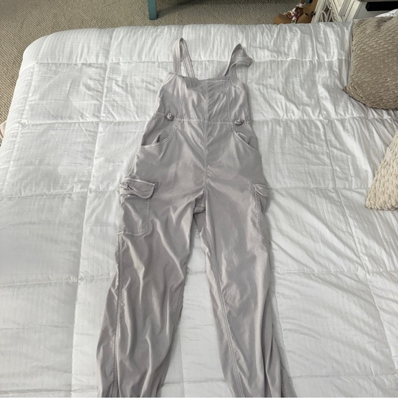 American Eagle Outfitters Cream Jumpsuit - Picture 5 of 5